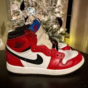 Nike Air Jordan 1 Retro High Spider-Man Origin Story